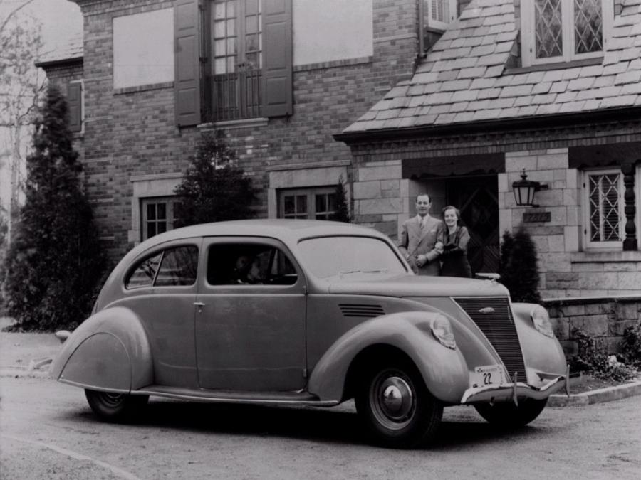  Lincoln Zephyr 2-Door Sedan 1936 года  (фото 3 из 3)